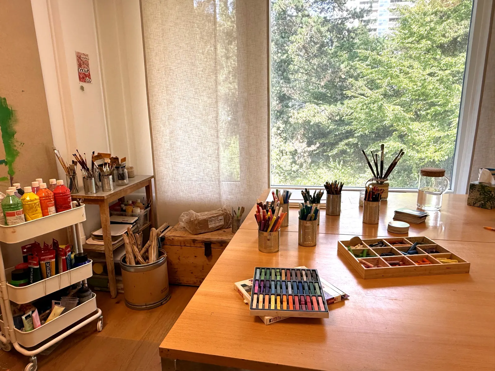 L'atelier d'art-thérapie Mon Tournesol à Morges, baigné de lumière naturelle